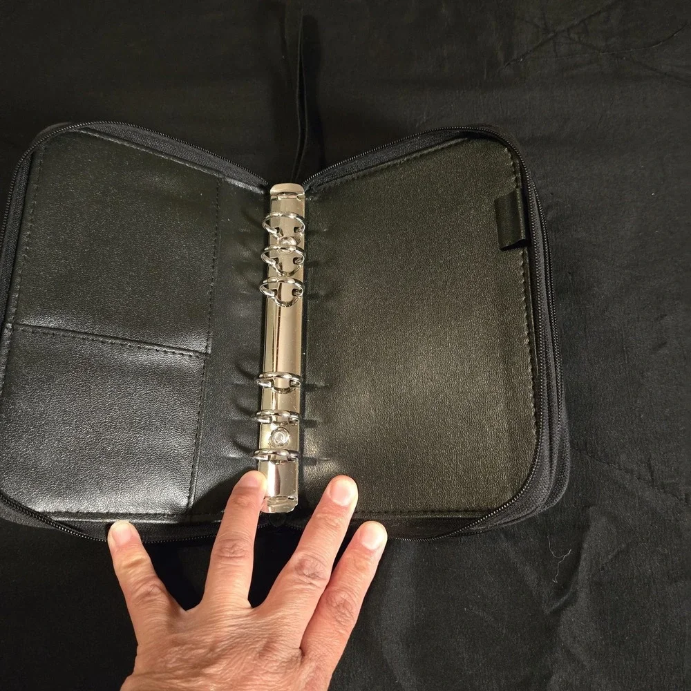 Black‎ Small Zippered 6 Ring-Bound Planner Wristlet Faux Leather Phone Pocket